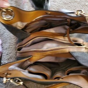 Hand bag
